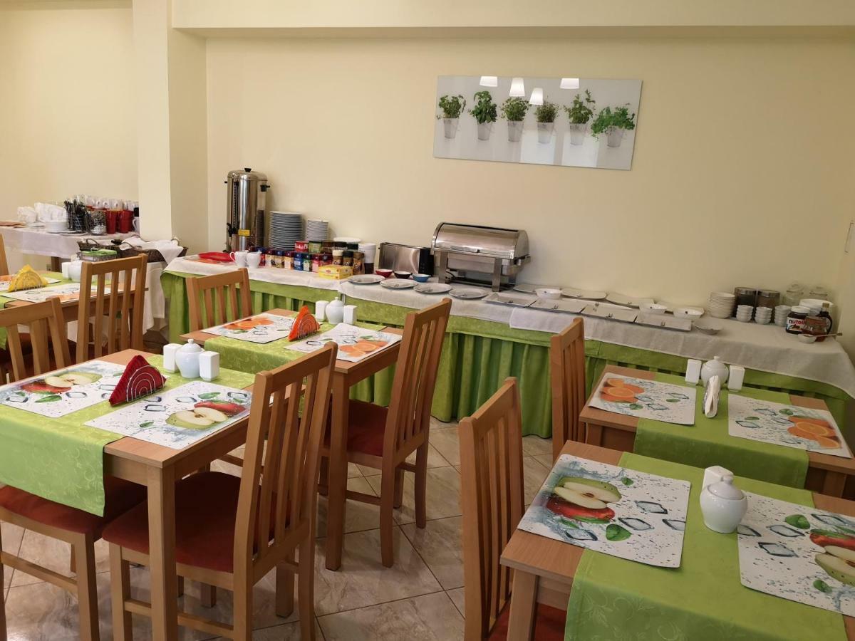 كودوفا- زدروي Osrodek Wypoczynkowy Nad Stawem - Holiday Resort By The Lake - Erholungsheim Am See - Prazdninovy Dum U Jezera المظهر الخارجي الصورة