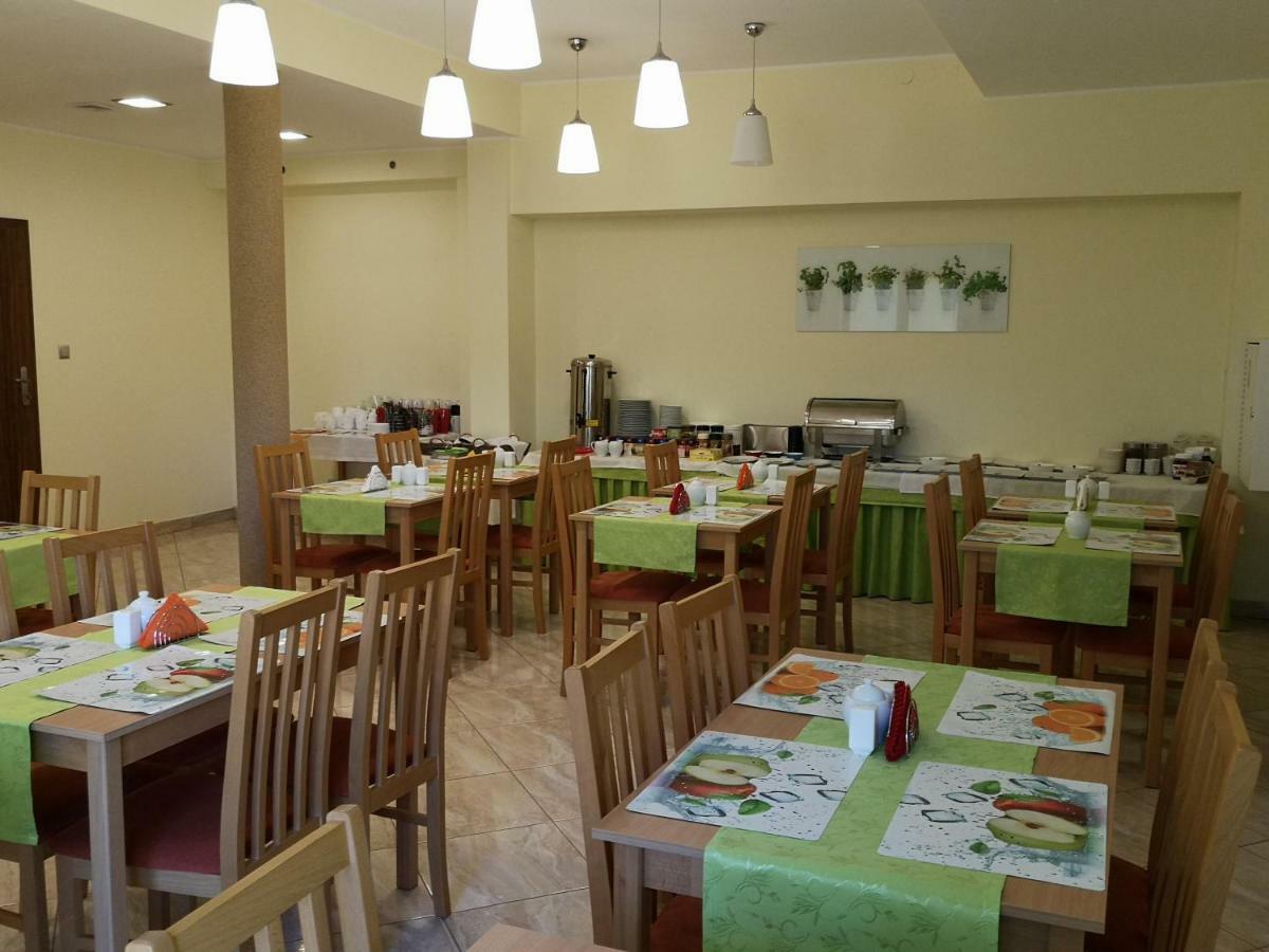 كودوفا- زدروي Osrodek Wypoczynkowy Nad Stawem - Holiday Resort By The Lake - Erholungsheim Am See - Prazdninovy Dum U Jezera المظهر الخارجي الصورة
